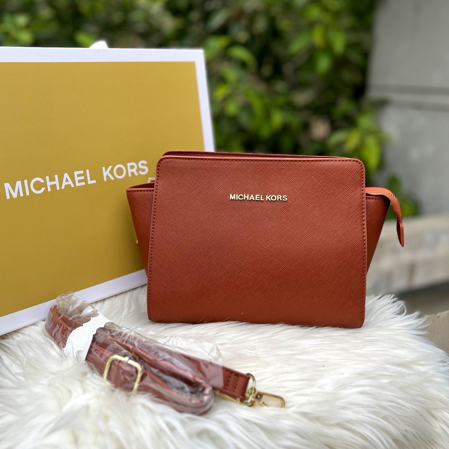 MICHAEL KORS